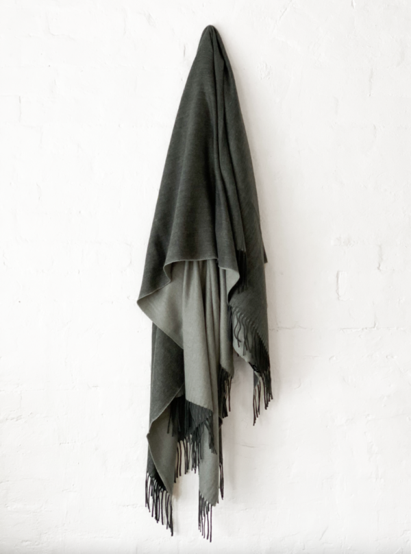 V107-LMH6876-lm_home_cashmere_mix_throw_-_eucalyptus_gum_cs_1_-03.png